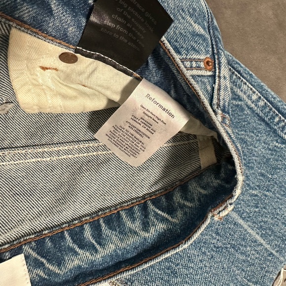 Reformation Gem Slit Hem High Rise Straight Jeans in Ponce - Picture 5 of 8